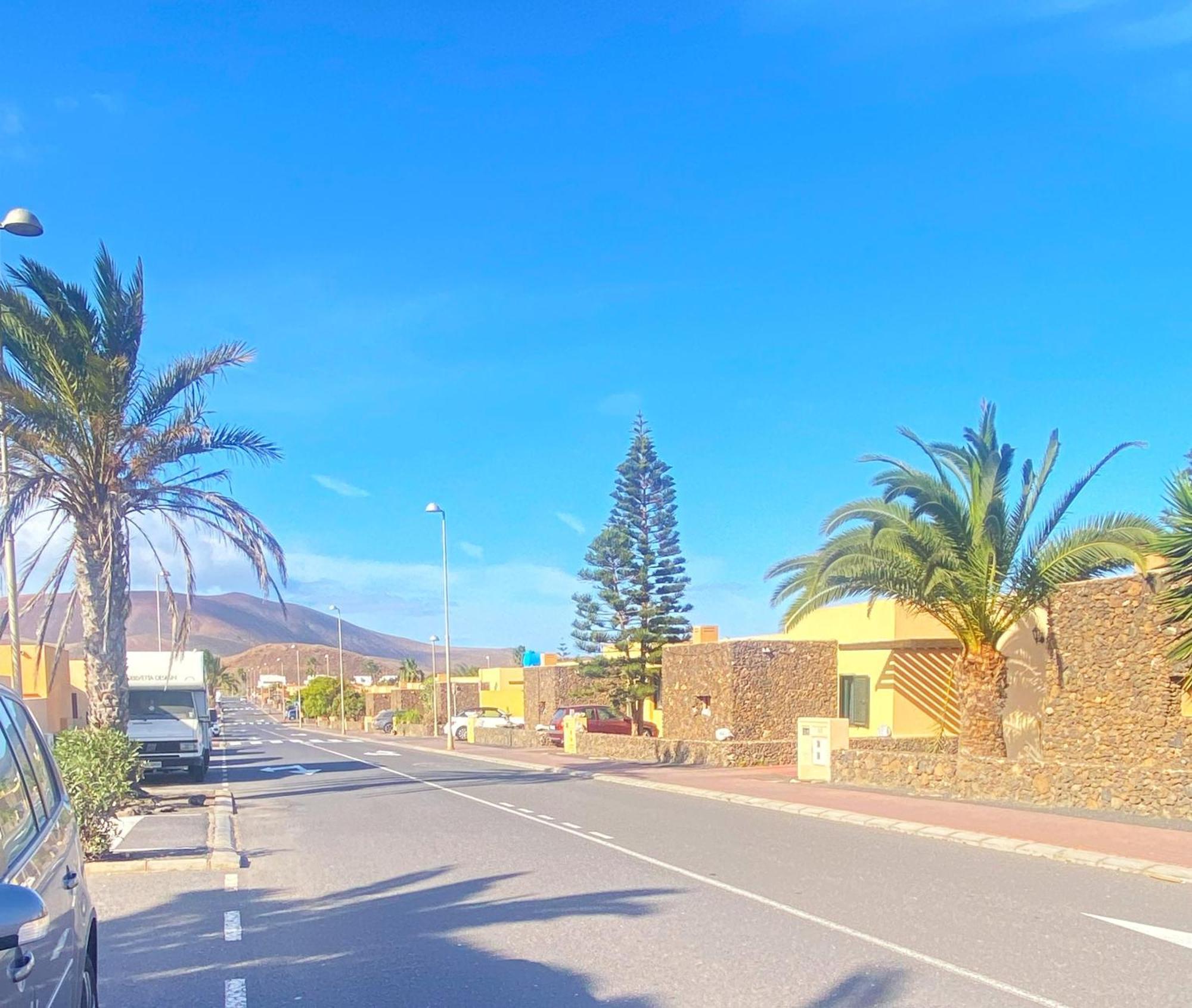 Villa Marlau Con Piscina Privada La Oliva Exterior foto